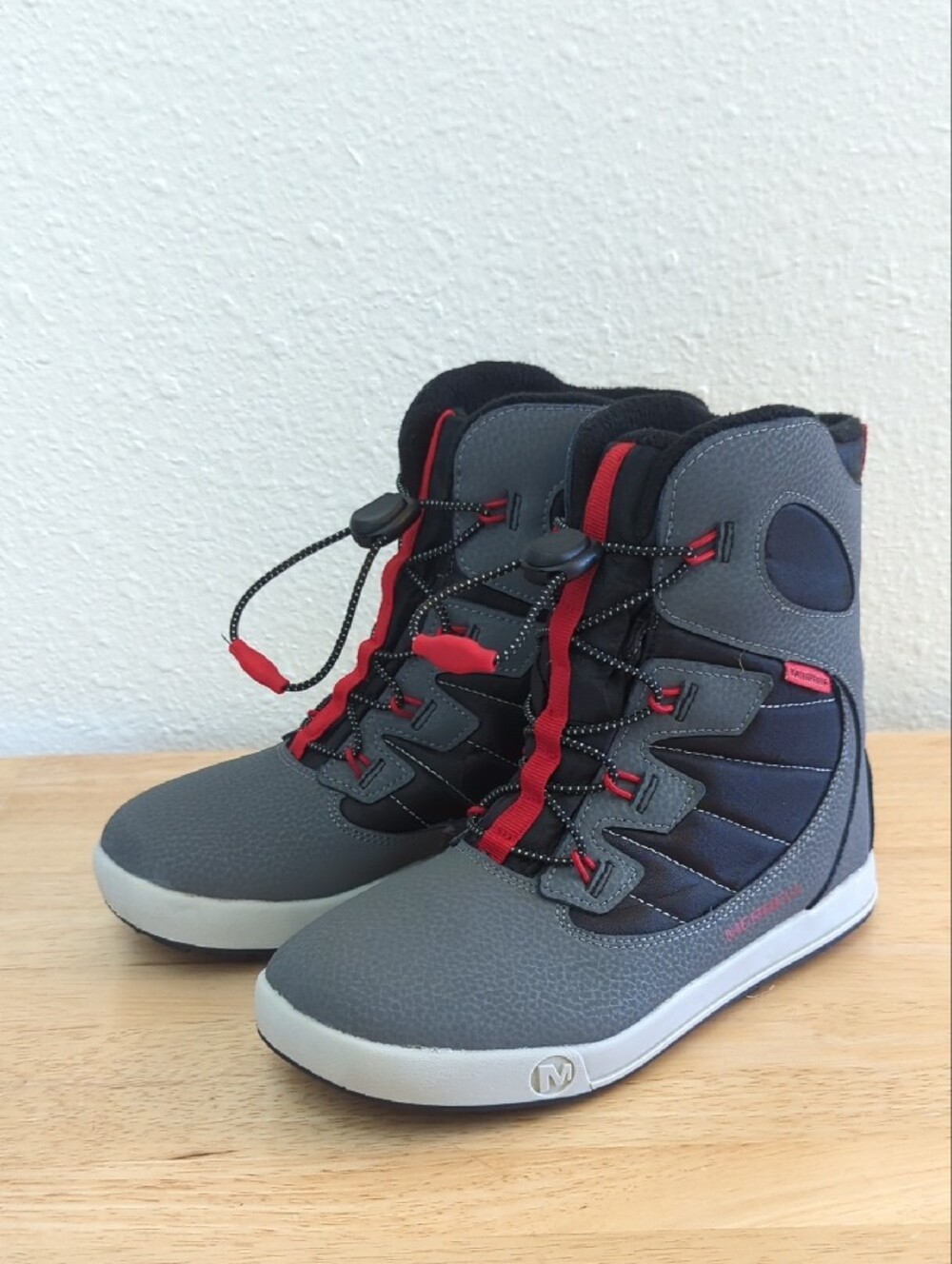 Merrell Snow Boots - Picture 2 of 5